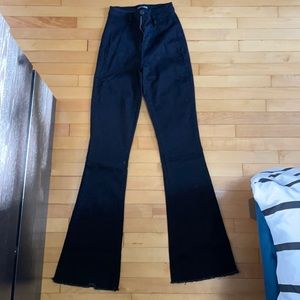 FashionNova flared Jeans (black)